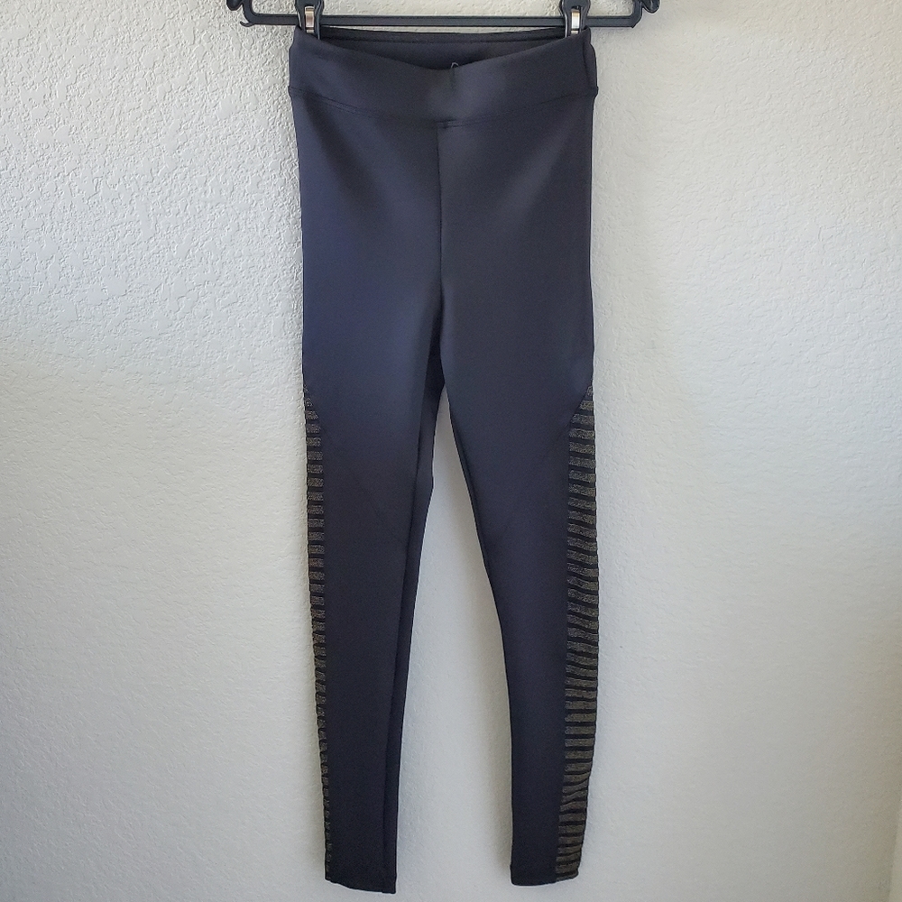 Koral chameleon high rise scuba leggings NWOT
